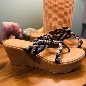 Furore Made in Italy Elegant Black and Tan Wedge Shoes with Braided Straps US7.5